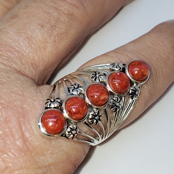 Price Firm Red Coral Ring - Picture 4 of 13